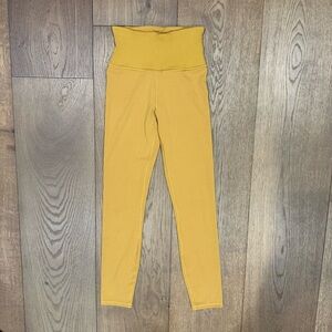 Vuori Rib Studio Leggings in Dark Golden